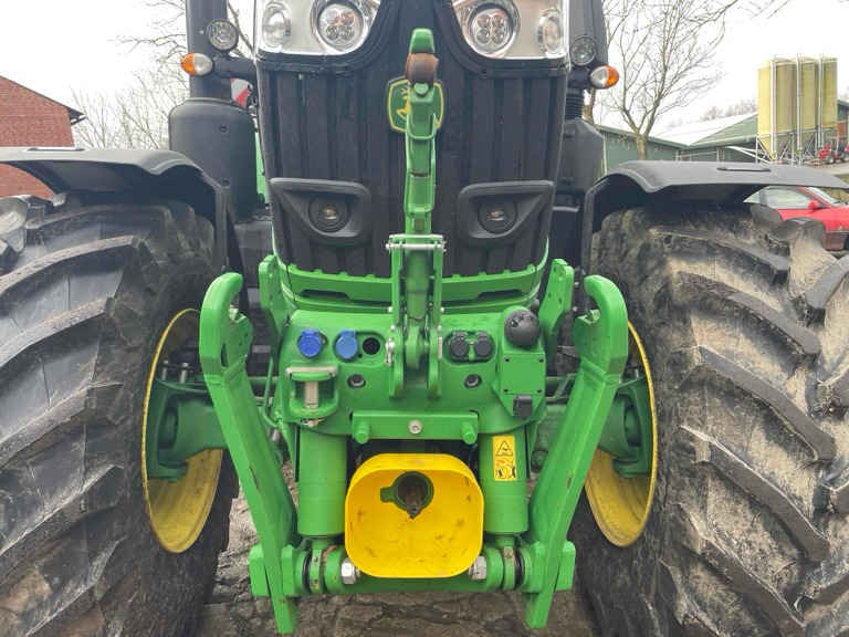 John Deere 6R 250 - Tractor: foto 4 John Deere 6R 250 - Tractor: foto 4