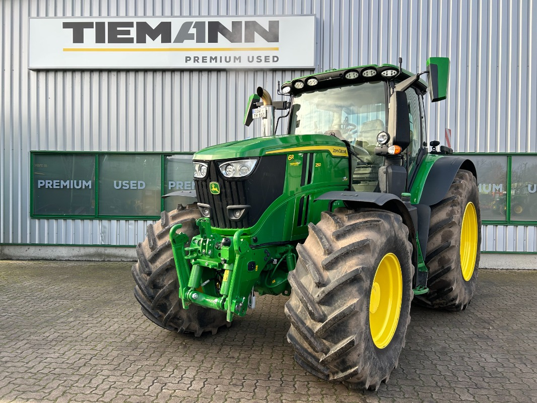 John Deere 6R 250 **MIETRÜCKLÄUFER** - Tractor: foto 1 John Deere 6R 250 **MIETRÜCKLÄUFER** - Tractor: foto 1