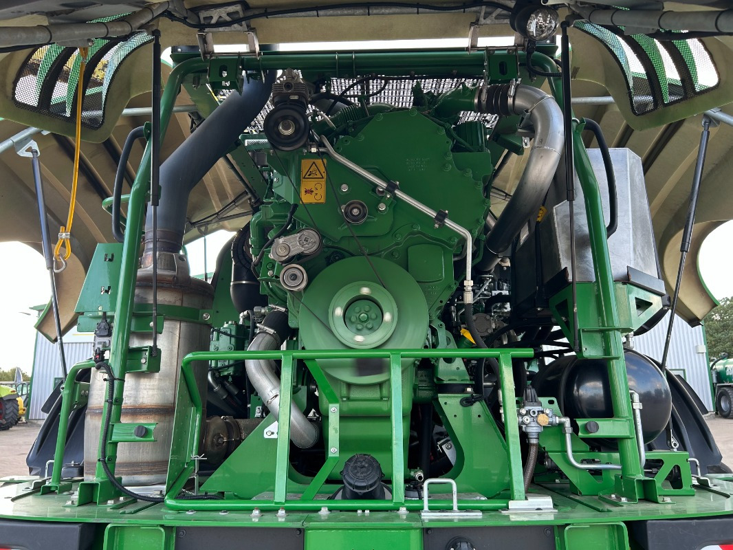 John Deere 8400 mit Kemper 475 Plus - Cosechadora: foto 5 John Deere 8400 mit Kemper 475 Plus - Cosechadora: foto 5