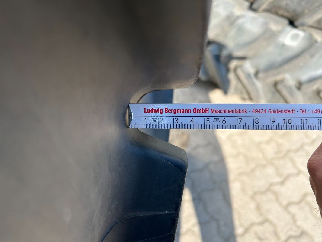 Neumático para Maquinaria agrícola nuevo Mitas Kompletträder 540/65R38 480/65R24: foto 8 Neumático para Maquinaria agrícola nuevo Mitas Kompletträder 540/65R38 480/65R24: foto 8