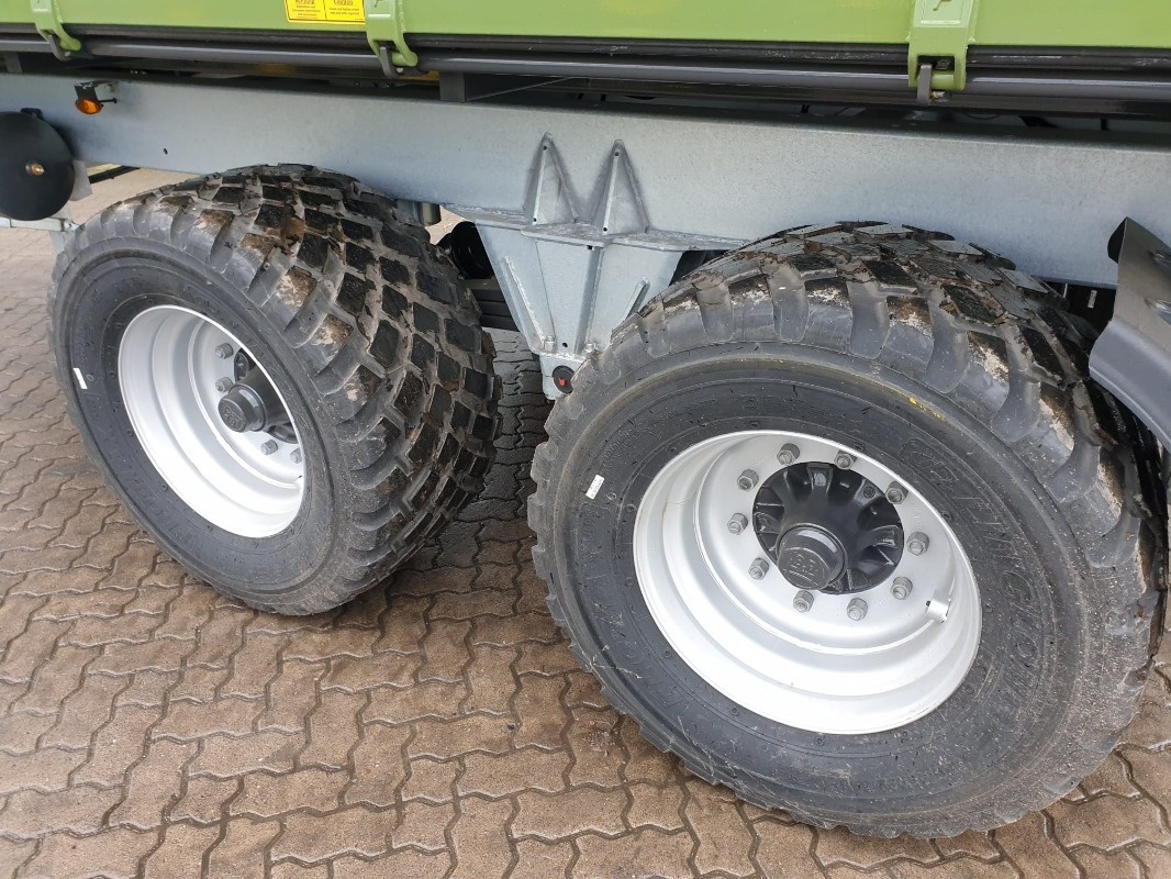 Fliegl TDK 200 FOX - Remolque: foto 4 Fliegl TDK 200 FOX - Remolque: foto 4
