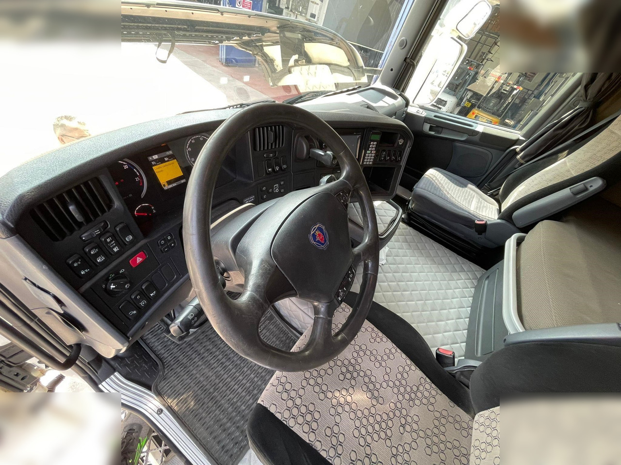 SCANIA R560 - Cabeza tractora: foto 5 SCANIA R560 - Cabeza tractora: foto 5
