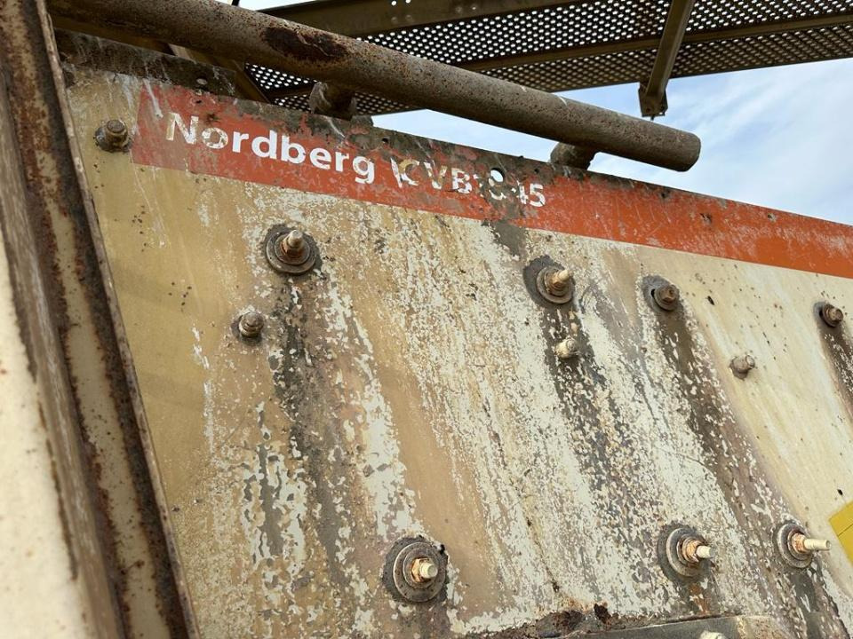 Maquinaria de construcción Metso 300 t kieswaschanlage und Splitt Anlage: foto 11