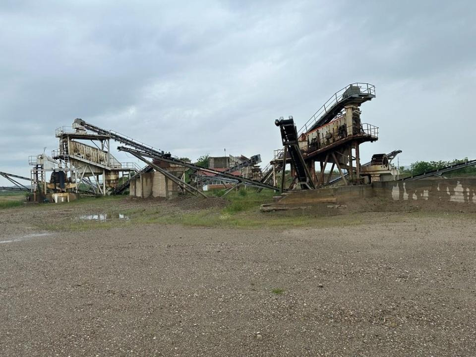 Maquinaria de construcción Metso 300 t kieswaschanlage und Splitt Anlage: foto 17