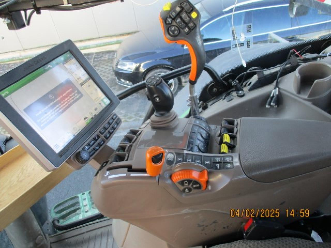 John Deere 6195R - Tractor: foto 2 John Deere 6195R - Tractor: foto 2