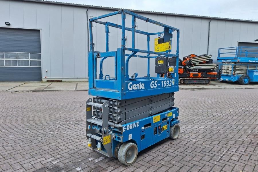 Genie GS1932 E-Drive Several In Stock, 8m Working Height - Plataforma de tijeras: foto 2 Genie GS1932 E-Drive Several In Stock, 8m Working Height - Plataforma de tijeras: foto 2