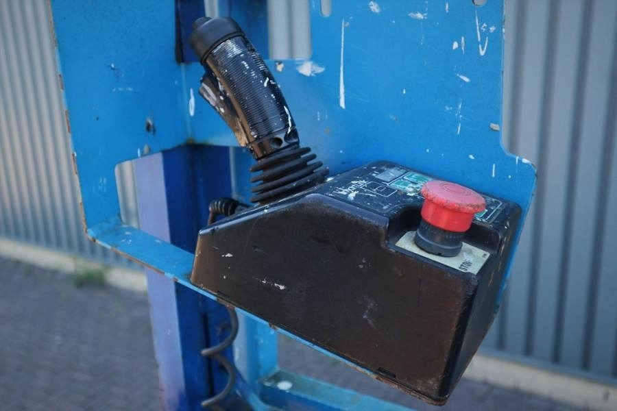 Plataforma de tijeras Genie GS4069DC Electric, 14m Working Height, 363kg Capac: foto 5