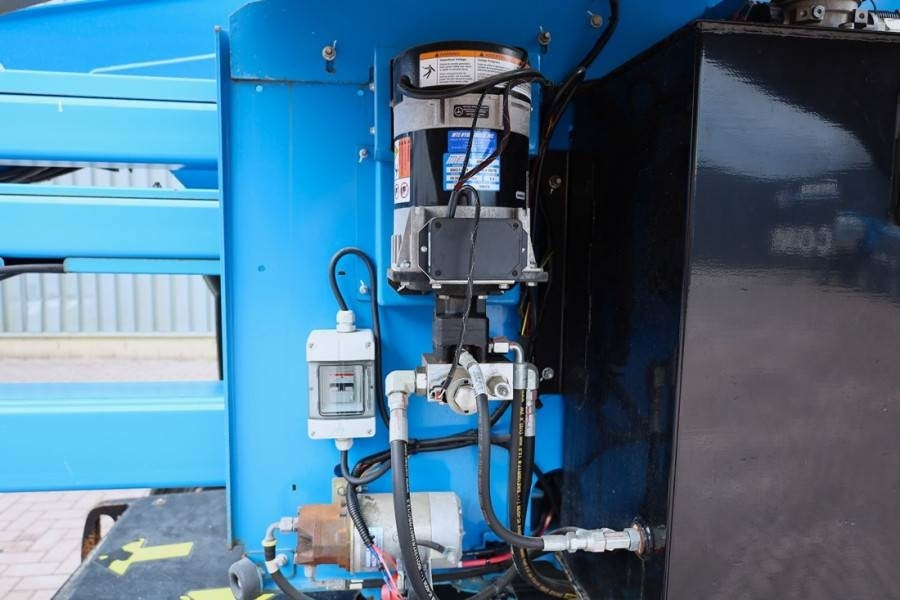 Plataforma articulada Genie Z-45XC GUARANTEE, Diesel, 4x4 Drive, 16m Working H: foto 14