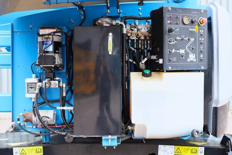 Plataforma articulada Genie Z45XC GUARANTEE, Diesel, 4x4 Drive, 16m Working He: foto 13 Plataforma articulada Genie Z45XC GUARANTEE, Diesel, 4x4 Drive, 16m Working He: foto 13