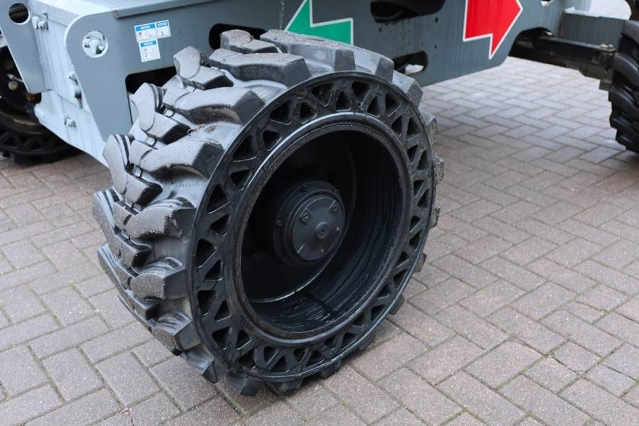 Haulotte HA16RTJ Pro Diesel, 4x4x4 Drive, 16 m Working Heig - Plataforma articulada: foto 2 Haulotte HA16RTJ Pro Diesel, 4x4x4 Drive, 16 m Working Heig - Plataforma articulada: foto 2