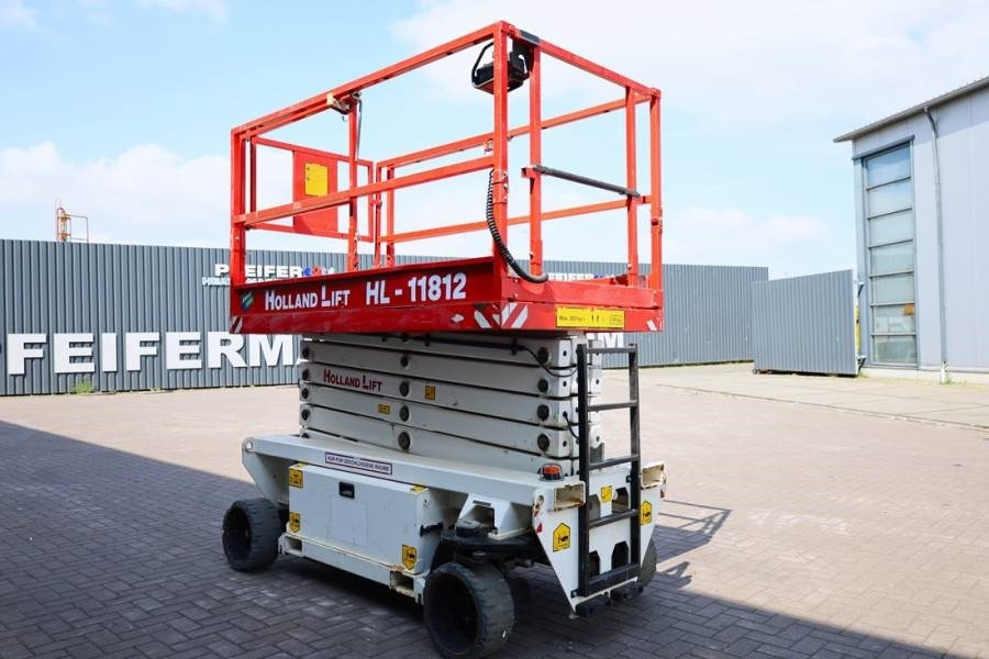 Plataforma de tijeras Holland Lift Ecostar HL-11812 Electric, 14m Working Height, 300: foto 7 Plataforma de tijeras Holland Lift Ecostar HL-11812 Electric, 14m Working Height, 300: foto 7