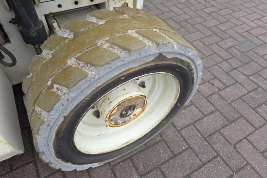 Plataforma de tijeras JLG 4069LE Electric, 14.2m Working Height, 360kg Capac: foto 11 Plataforma de tijeras JLG 4069LE Electric, 14.2m Working Height, 360kg Capac: foto 11