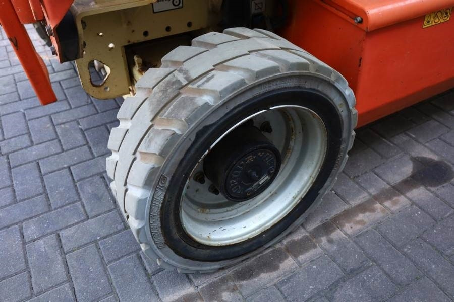 Plataforma de tijeras JLG 4069LE Electric, 14.2m Working Height, 360kg Capac: foto 12 Plataforma de tijeras JLG 4069LE Electric, 14.2m Working Height, 360kg Capac: foto 12