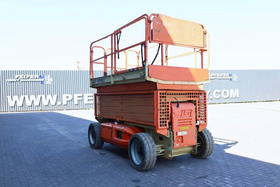 Plataforma de tijeras JLG 4069LE Electric, 14.2m Working Height, 360kg Capac: foto 7 Plataforma de tijeras JLG 4069LE Electric, 14.2m Working Height, 360kg Capac: foto 7