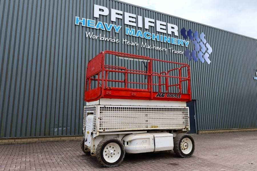 JLG 4069LE Electric, 14.2m Working Height, 360kg Capac - Plataforma de tijeras: foto 1 JLG 4069LE Electric, 14.2m Working Height, 360kg Capac - Plataforma de tijeras: foto 1