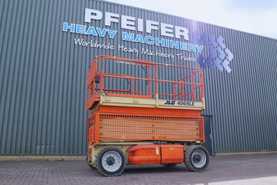 JLG 4069LE Electric, 14.2m Working Height, 360kg Capac - Plataforma de tijeras: foto 1 JLG 4069LE Electric, 14.2m Working Height, 360kg Capac - Plataforma de tijeras: foto 1