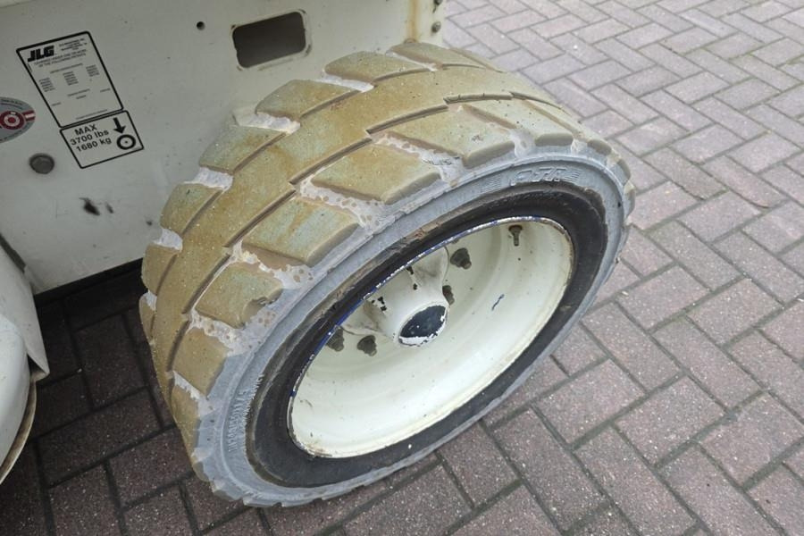 Plataforma de tijeras JLG 4069LE Electric, 14.2m Working Height, 360kg Capac: foto 13 Plataforma de tijeras JLG 4069LE Electric, 14.2m Working Height, 360kg Capac: foto 13