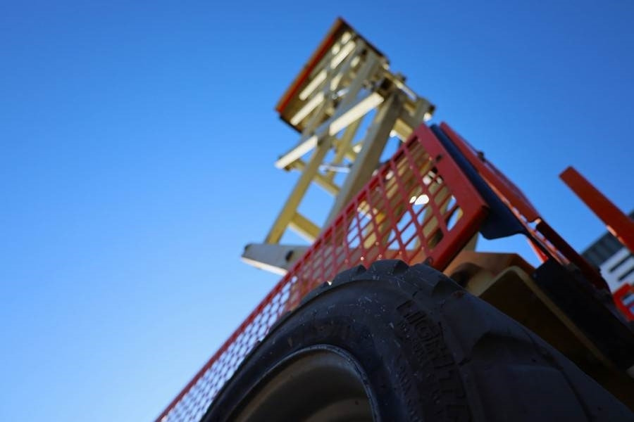 Plataforma de tijeras JLG 4069LE Electric, 14.2m Working Height, 360kg Capac: foto 9