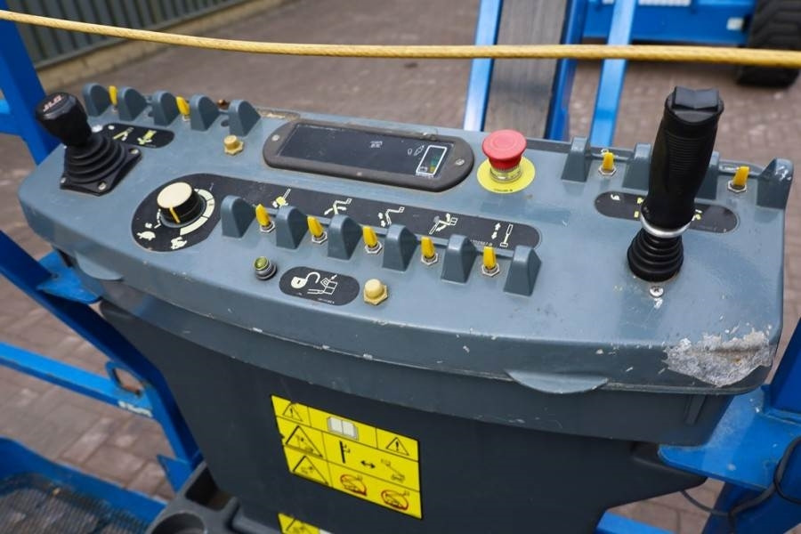 JLG H800AJ Hybrid Hybrid, 4x4 Drive, 26.4m Working Hei - Plataforma articulada: foto 4 JLG H800AJ Hybrid Hybrid, 4x4 Drive, 26.4m Working Hei - Plataforma articulada: foto 4