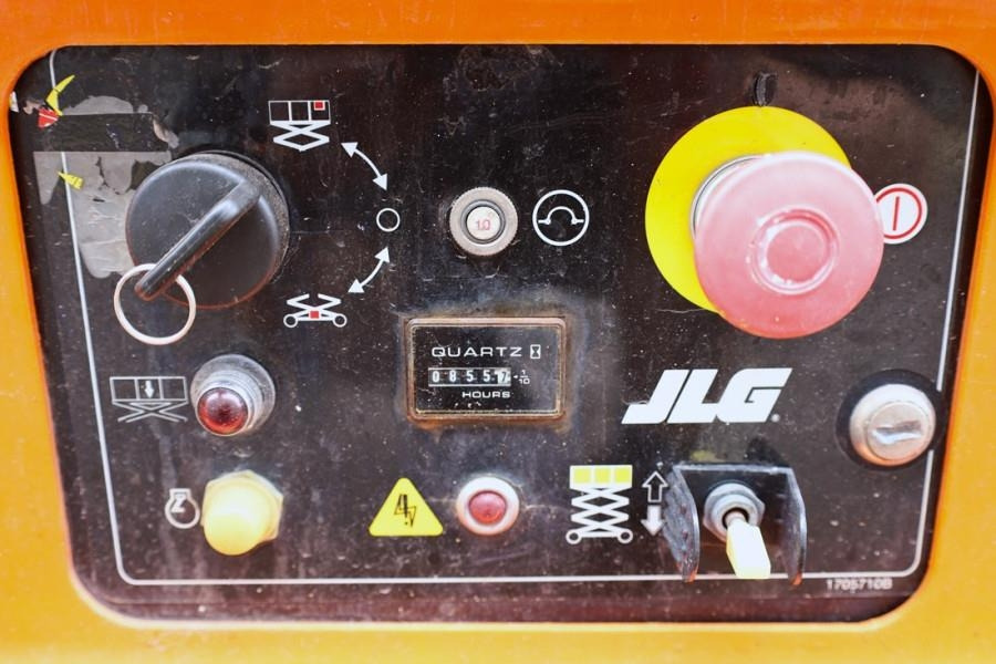 JLG M4069 Hybrid, 14.2m Working Height, 360kg Capacity - Plataforma de tijeras: foto 5 JLG M4069 Hybrid, 14.2m Working Height, 360kg Capacity - Plataforma de tijeras: foto 5