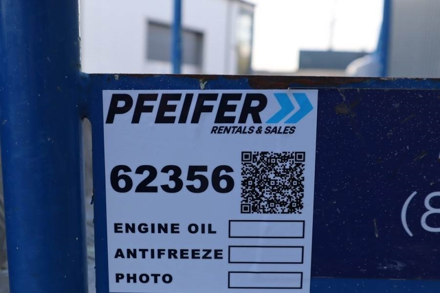 JLG Power Tower Electric, 5.10m Working Height, 250kg - Plataforma articulada: foto 5 JLG Power Tower Electric, 5.10m Working Height, 250kg - Plataforma articulada: foto 5