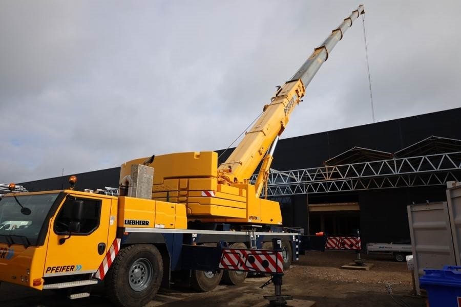 Liebherr LTM1250-5.1 Dutch Registration, Paragraph 70, 10x6  - Grúa todo terreno: foto 2 Liebherr LTM1250-5.1 Dutch Registration, Paragraph 70, 10x6  - Grúa todo terreno: foto 2