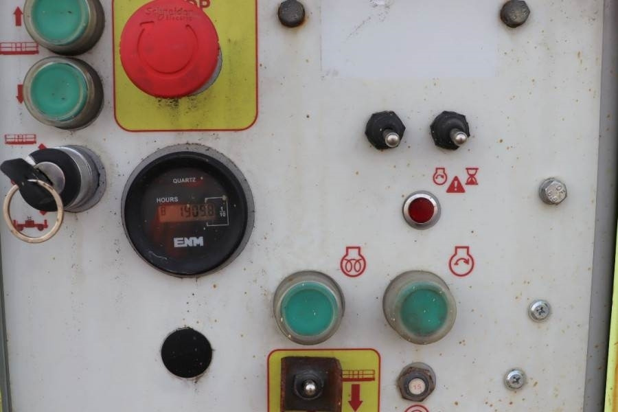 MEC 3392RT-T Diesel, 4x4 Drive, 12m Working Height, 12 - Plataforma de tijeras: foto 5 MEC 3392RT-T Diesel, 4x4 Drive, 12m Working Height, 12 - Plataforma de tijeras: foto 5