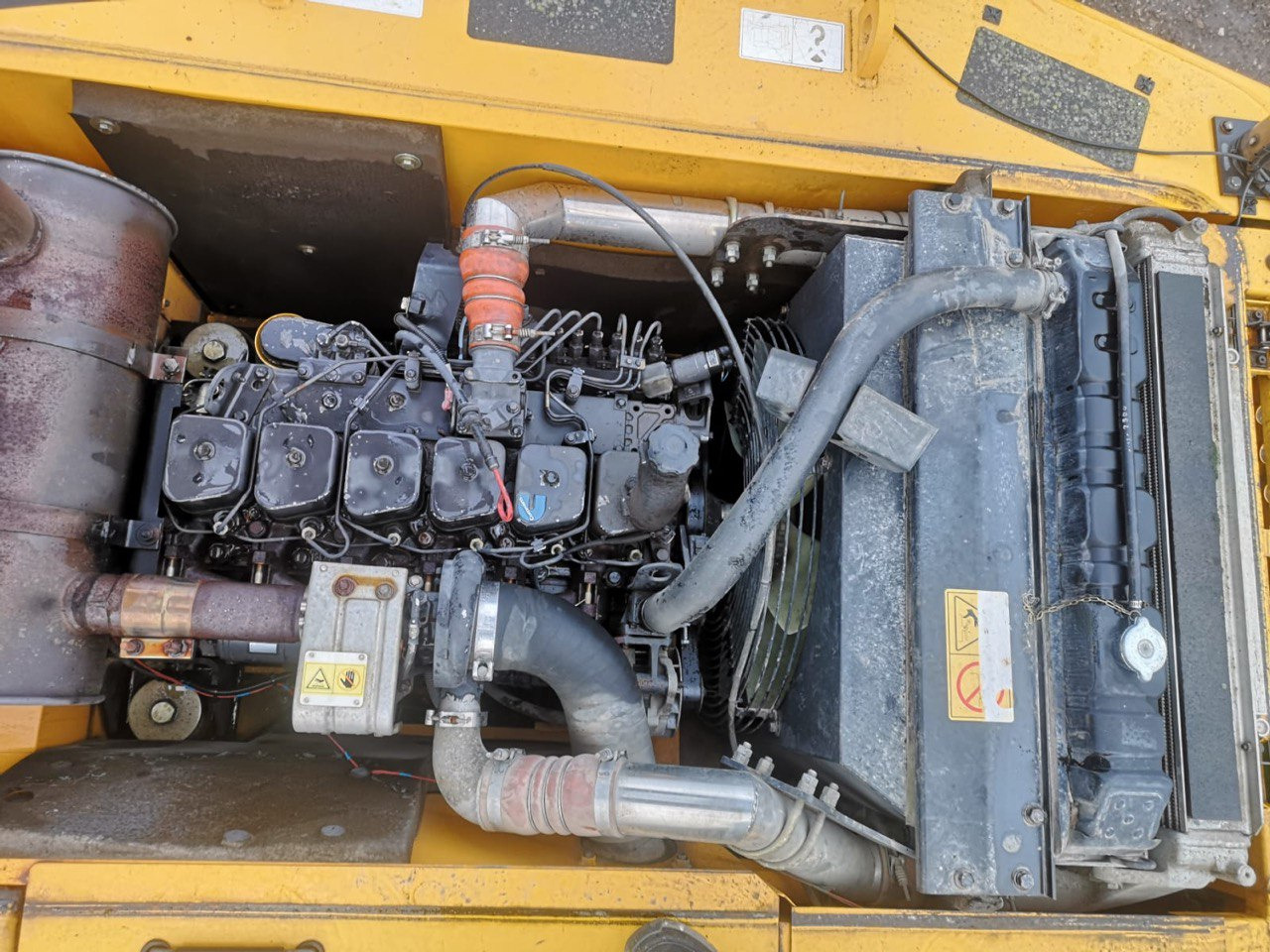 HYUNDAI 210 - Excavadora de ruedas: foto 5 HYUNDAI 210 - Excavadora de ruedas: foto 5