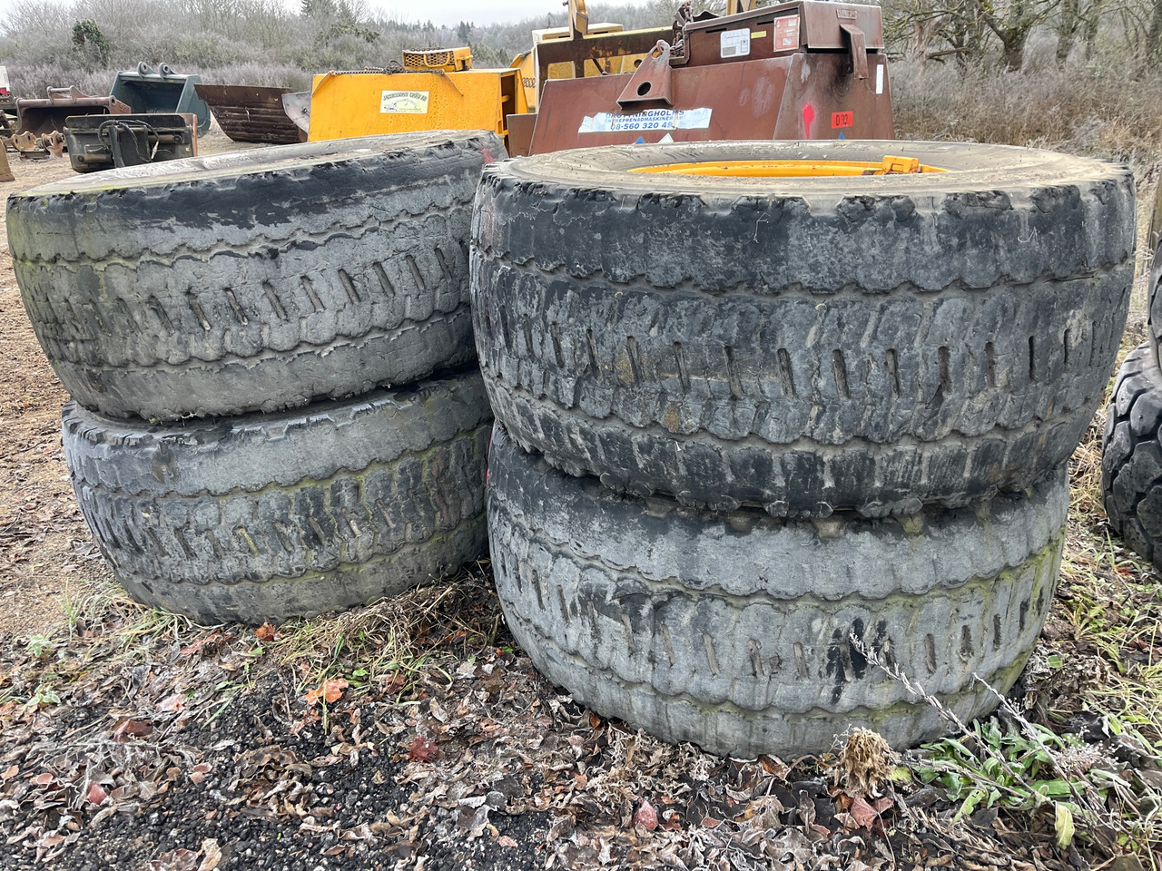 Bridgestone 600/65-25 4 st - Neumático para Maquinaria de construcción: foto 1 Bridgestone 600/65-25 4 st - Neumático para Maquinaria de construcción: foto 1