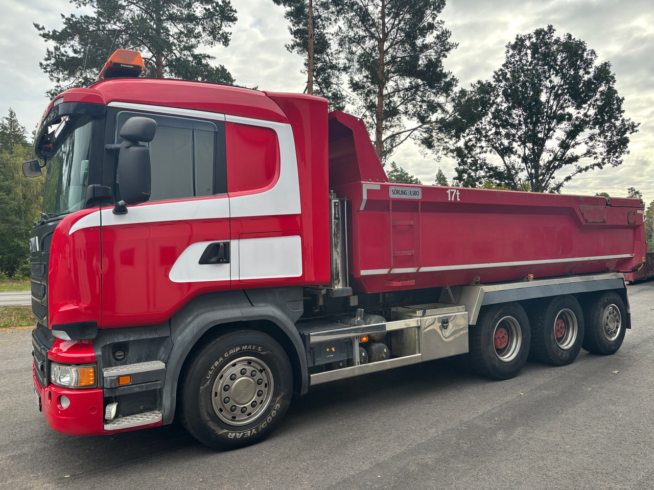 Scania R580 8X4 - Camión: foto 1 Scania R580 8X4 - Camión: foto 1