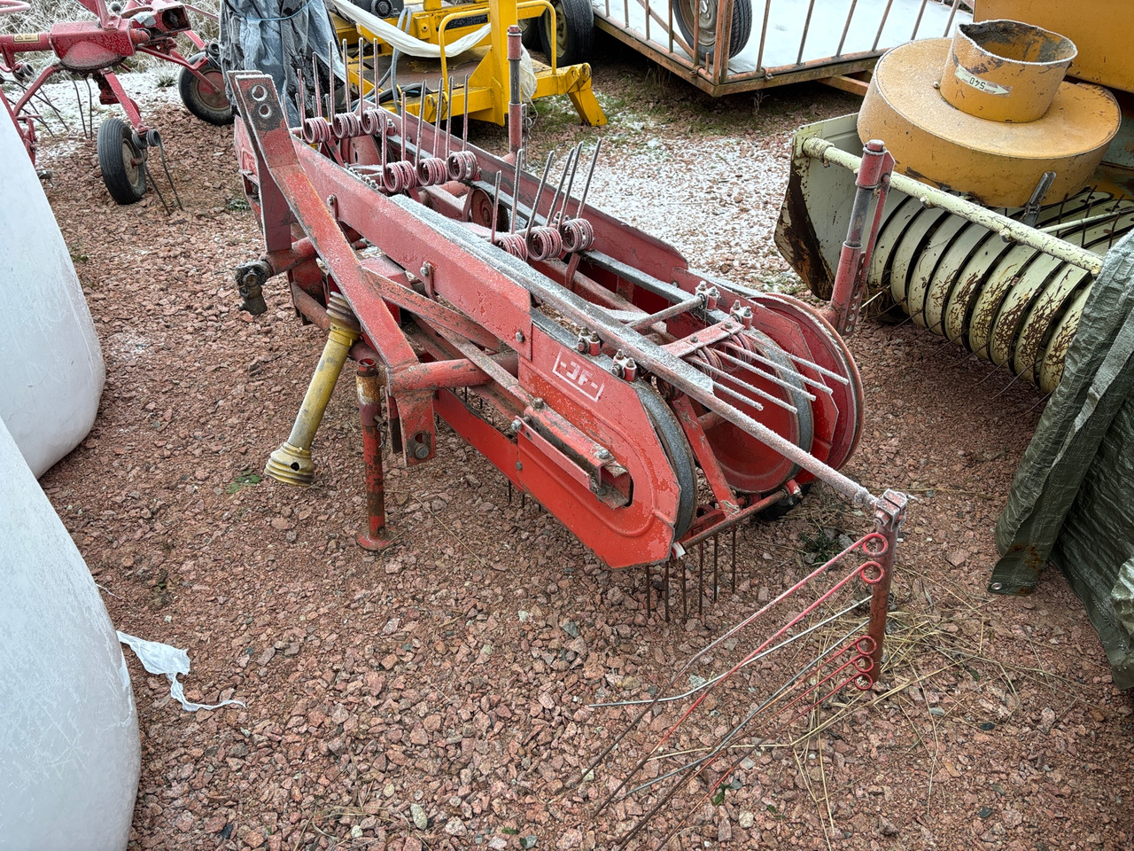 JF HSR 200R - Henificadora: foto 1 JF HSR 200R - Henificadora: foto 1