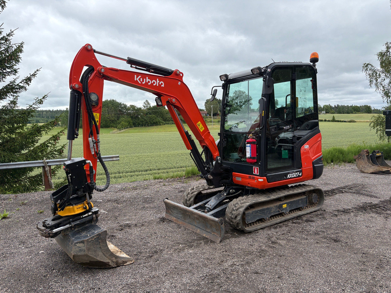Kubota KX027-4 - Excavadora: foto 1 Kubota KX027-4 - Excavadora: foto 1