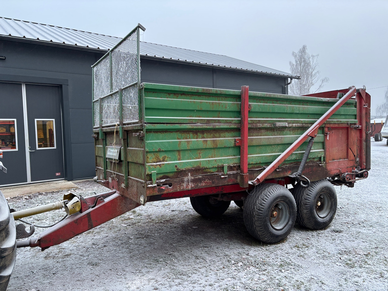 Möre N218 - Esparcidor de estiércol: foto 1 Möre N218 - Esparcidor de estiércol: foto 1