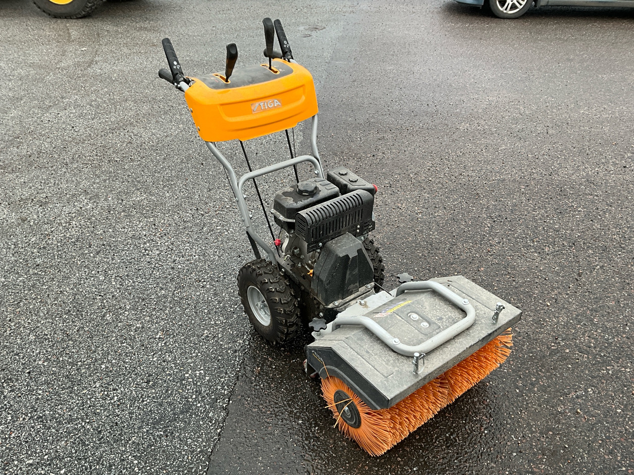 Stiga SWR2604S - Barredora cucharón: foto 1 Stiga SWR2604S - Barredora cucharón: foto 1