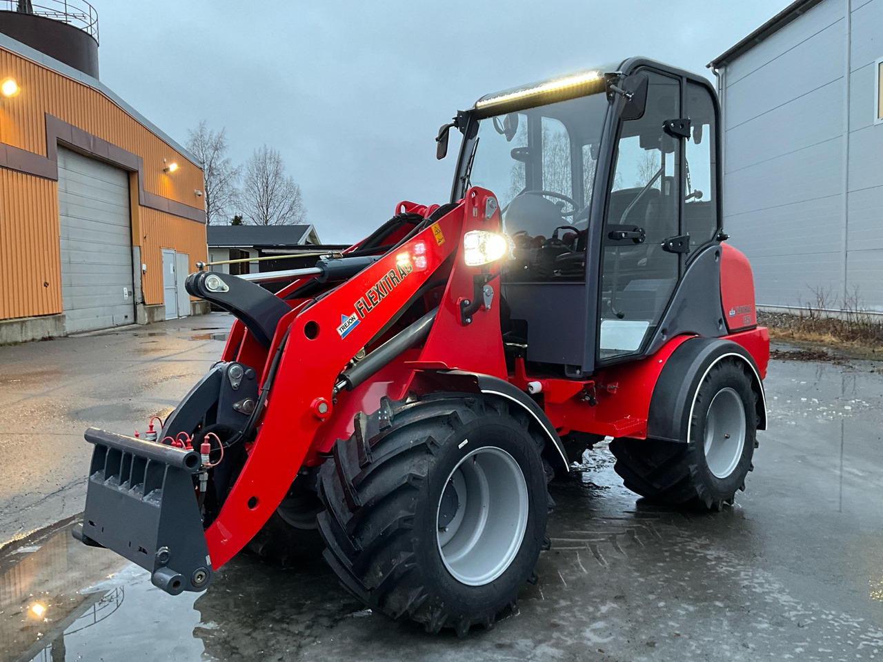 Trejon Flexitrac 1350 - Cargadora articulada: foto 1 Trejon Flexitrac 1350 - Cargadora articulada: foto 1