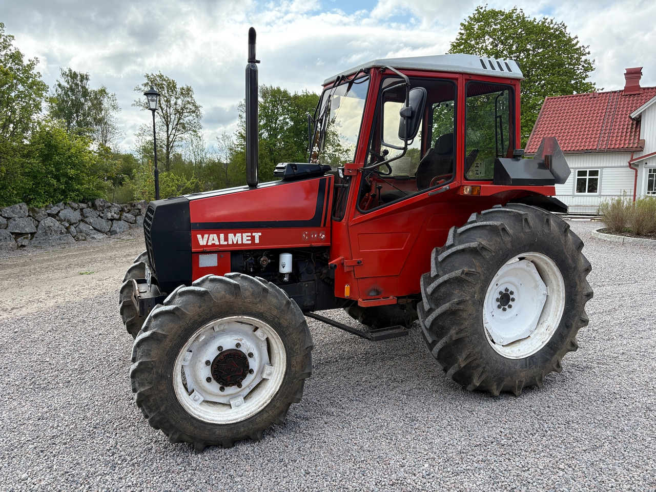 Valmet 604-4 - Tractor: foto 1 Valmet 604-4 - Tractor: foto 1