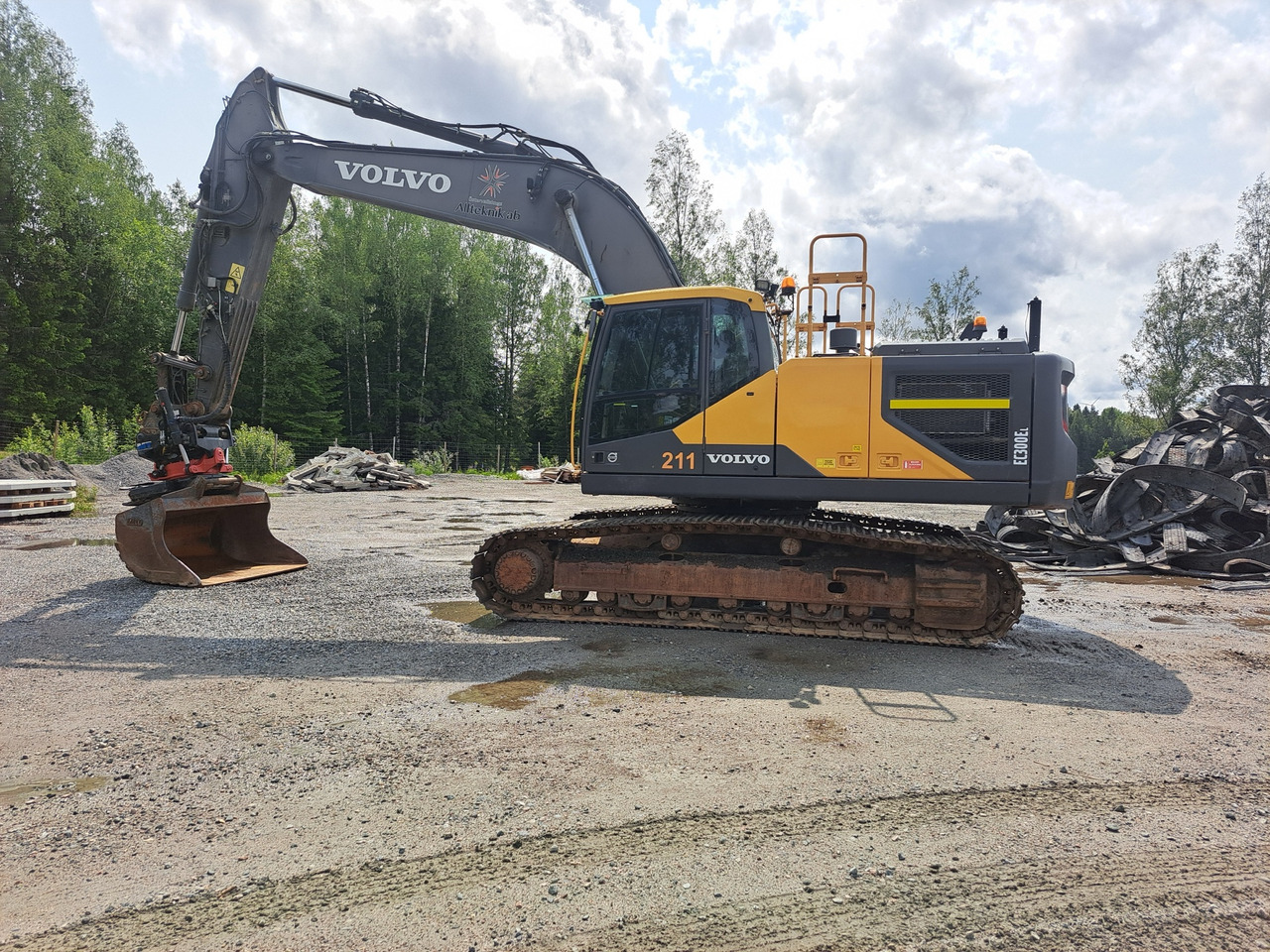 Volvo EC300EL - Excavadora: foto 1 Volvo EC300EL - Excavadora: foto 1