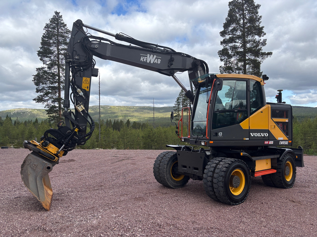 Volvo EWR150E - Excavadora: foto 1 Volvo EWR150E - Excavadora: foto 1