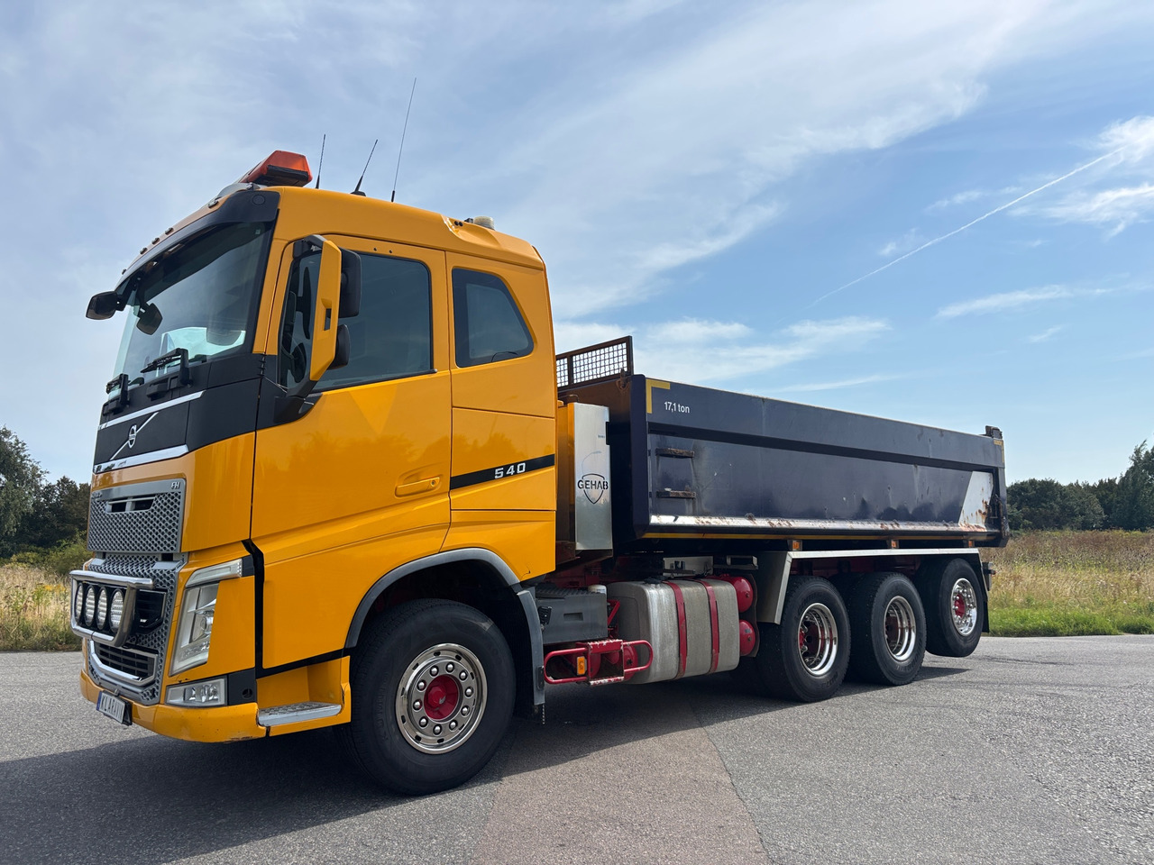 Volvo FH540 - Camión volquete: foto 1 Volvo FH540 - Camión volquete: foto 1