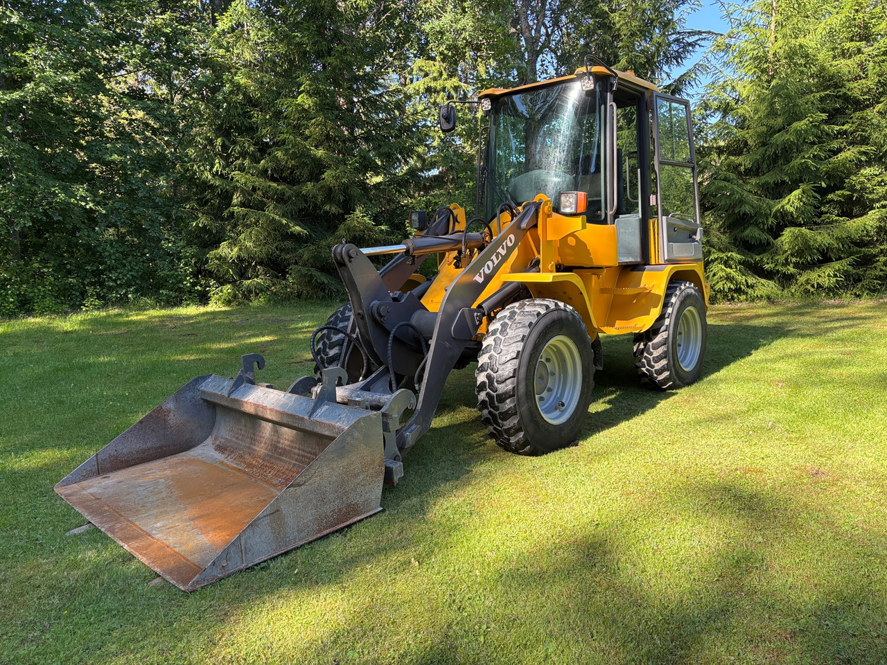 Volvo L30B - Cargadora de ruedas: foto 1 Volvo L30B - Cargadora de ruedas: foto 1