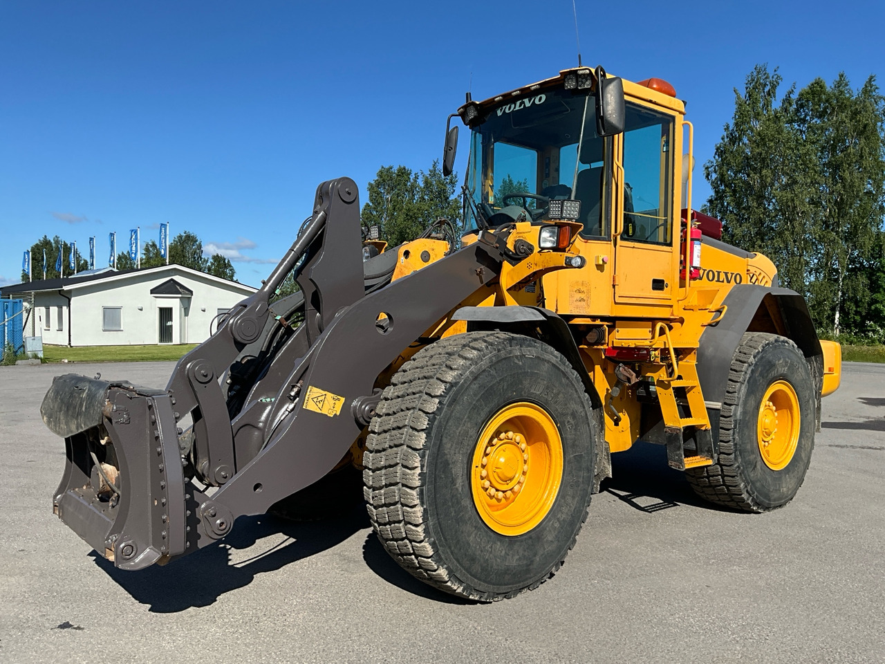 Volvo L90E - Cargadora de ruedas: foto 1 Volvo L90E - Cargadora de ruedas: foto 1