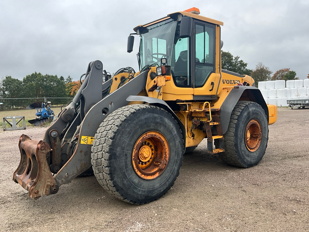 Volvo L90F - Cargadora de ruedas: foto 1 Volvo L90F - Cargadora de ruedas: foto 1