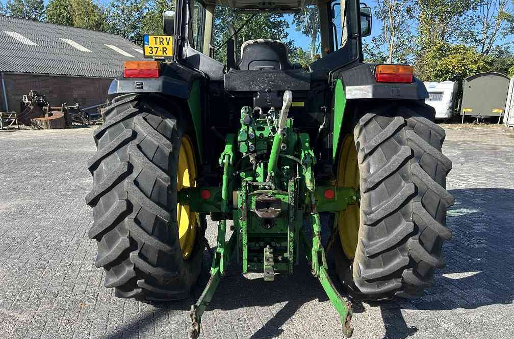 John Deere 6210 - Tractor: foto 3 John Deere 6210 - Tractor: foto 3