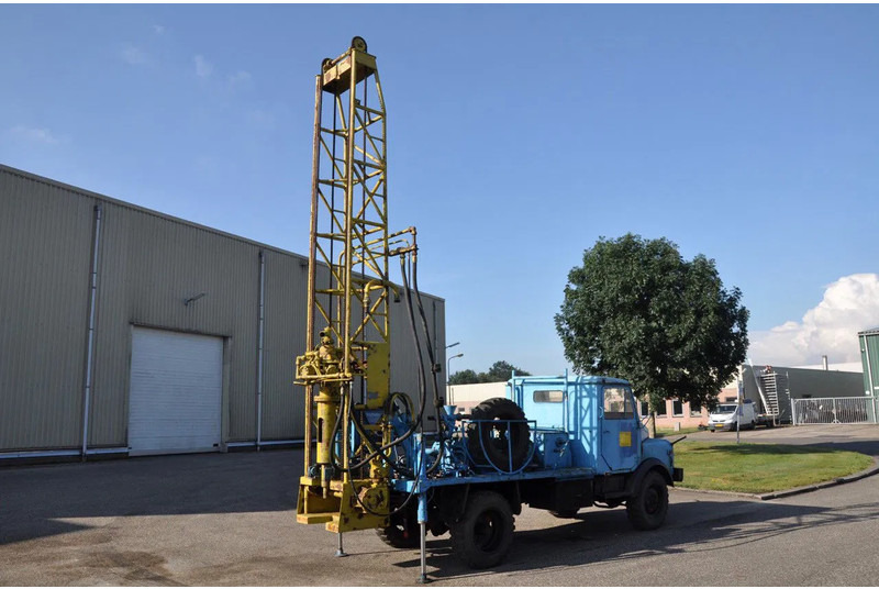 Hanomag AL 28 Z met Celler machinen fabrik DB114 - 30 - Perforadora: foto 1 Hanomag AL 28 Z met Celler machinen fabrik DB114 - 30 - Perforadora: foto 1