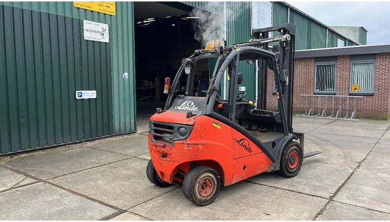 Linde H35T 01 Linde H35T 01 - Carretilla elevadora de gas: foto 3 Linde H35T 01 Linde H35T 01 - Carretilla elevadora de gas: foto 3