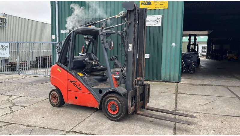 Linde H35T 01 Linde H35T 01 - Carretilla elevadora de gas: foto 1 Linde H35T 01 Linde H35T 01 - Carretilla elevadora de gas: foto 1