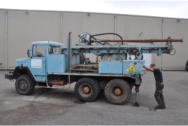 Magirus Deutz iveco Bonne esperance / atlas copco - Perforadora: foto 3 Magirus Deutz iveco Bonne esperance / atlas copco - Perforadora: foto 3