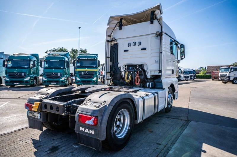 MAN TGX 18.440 + VOITH - Cabeza tractora: foto 3 MAN TGX 18.440 + VOITH - Cabeza tractora: foto 3