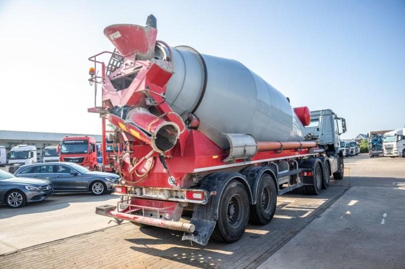 DE BUF BETON MIXER/MALAXEUR/MISCHER 12M3 - Semirremolque hormigonera: foto 3 DE BUF BETON MIXER/MALAXEUR/MISCHER 12M3 - Semirremolque hormigonera: foto 3