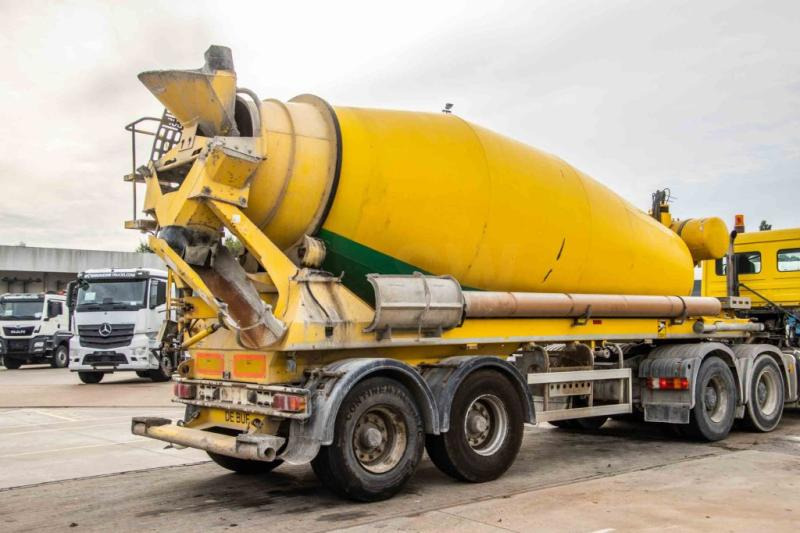 DE BUF BETON MIXER/MALAXEUR/MISCHER12M3 - Semirremolque hormigonera: foto 3 DE BUF BETON MIXER/MALAXEUR/MISCHER12M3 - Semirremolque hormigonera: foto 3